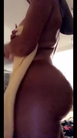 Amirah Dyme displaying her huge ass on camera