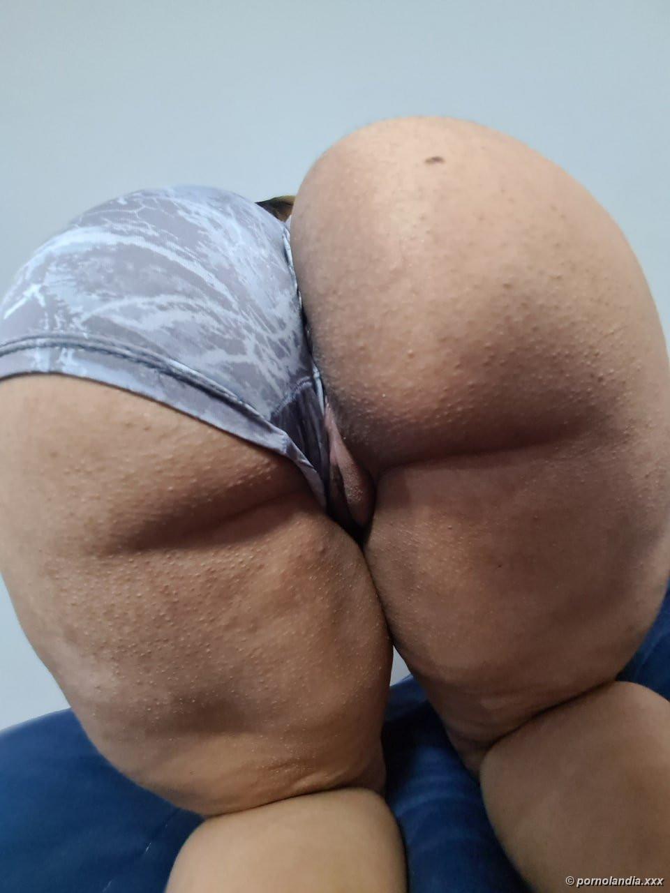 Milf culona traviesa desnuda mostrando todo - Foto 248443