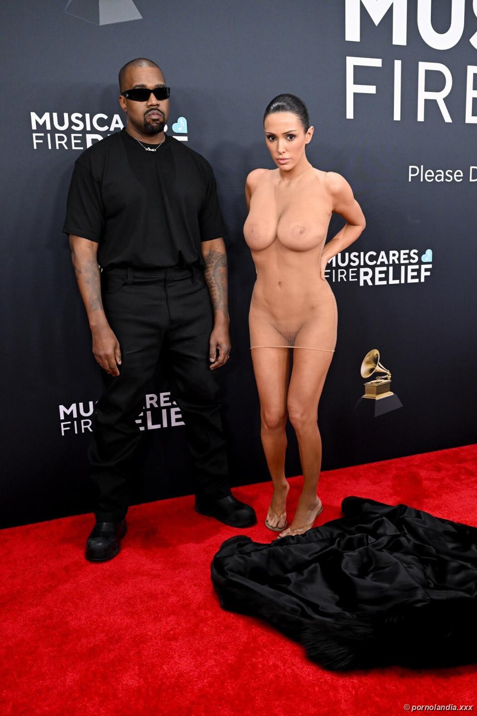 Bianca Censori luciendo Grammy con vestido transparente - Foto 246392