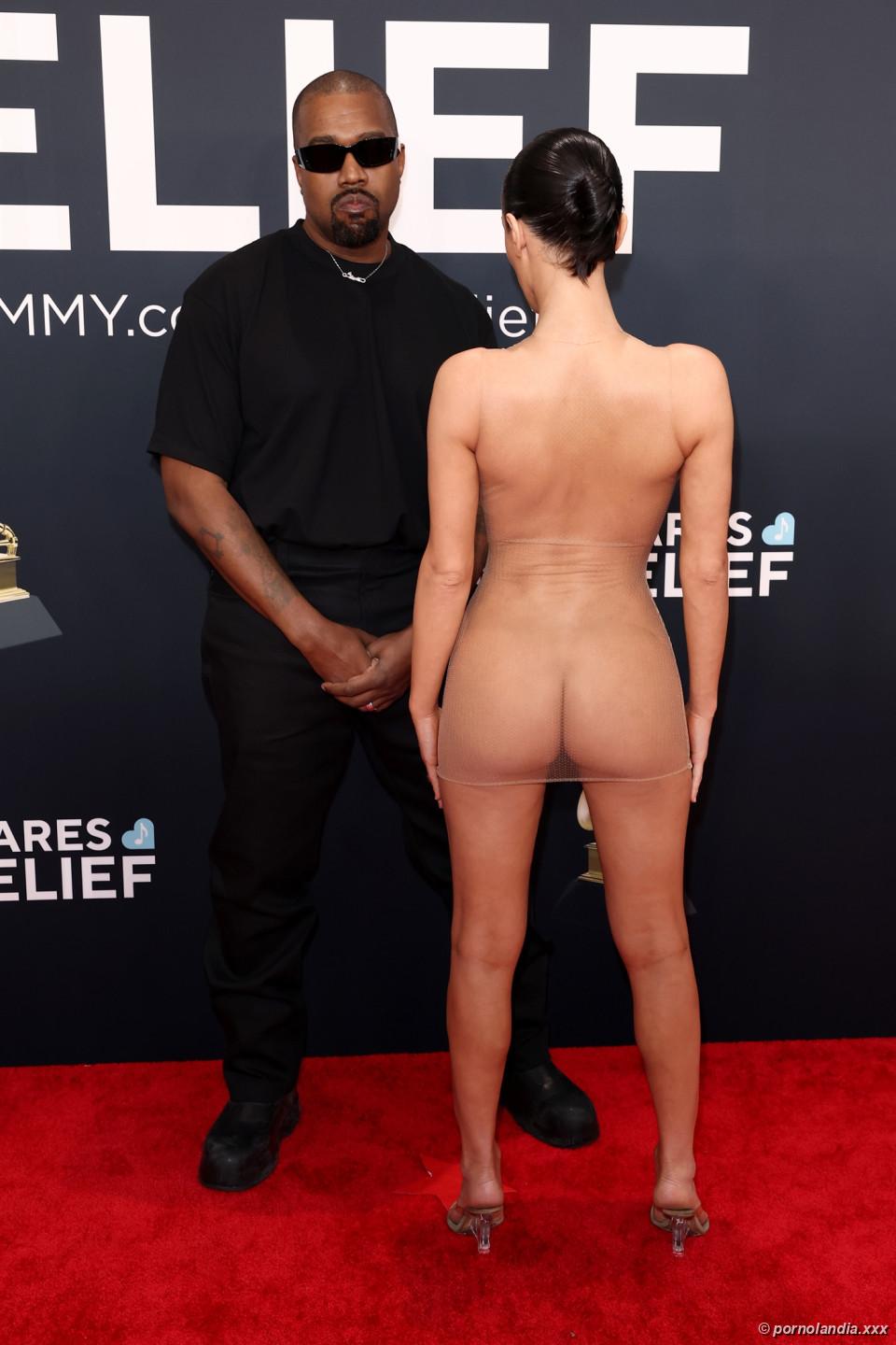 Bianca Censori luciendo Grammy con vestido transparente - Foto 246402