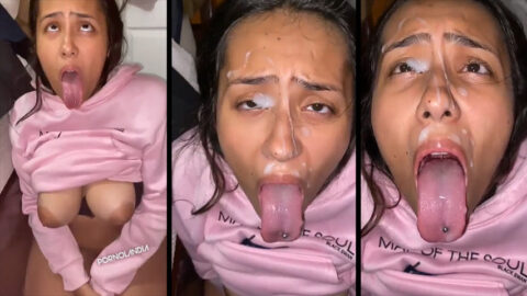 Corrida en la boca de la morena traviesa a la que le encanta el sabor de la leche