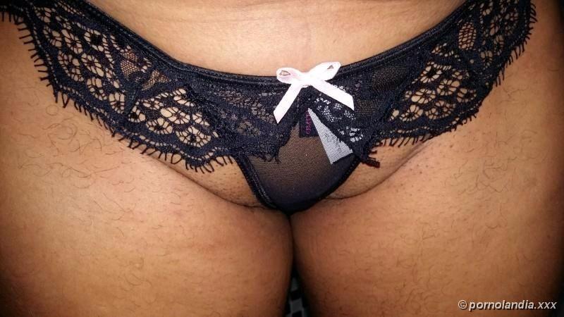 Marido se muere por ver a su mujer con otra persona - Foto 163626