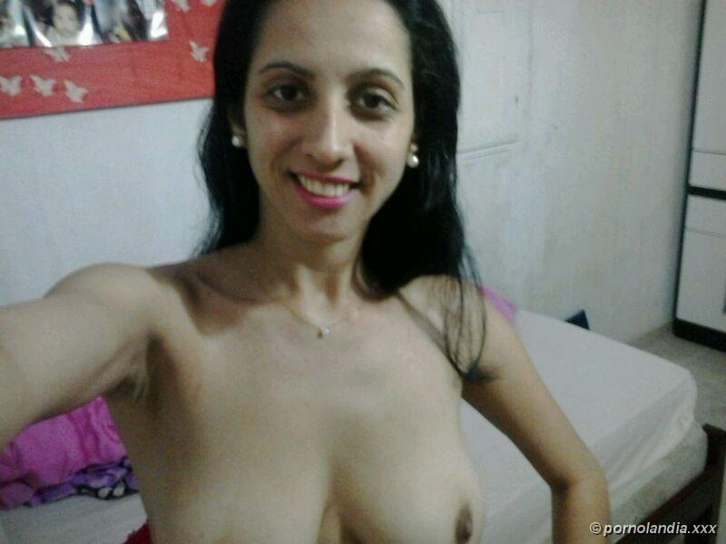 Safada Morena se tomó desnudos y se filtró en la web - Foto 54751