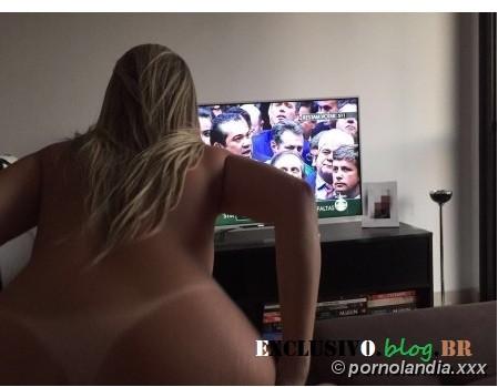Chica joven caliente viendo impeachment desnuda - Foto 51810