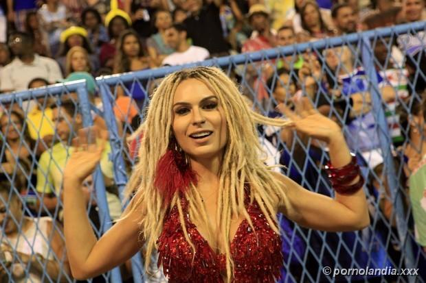 Fotos de Fernanda Lacerda A Mendigata en Carnaval 2016 - Foto 24101