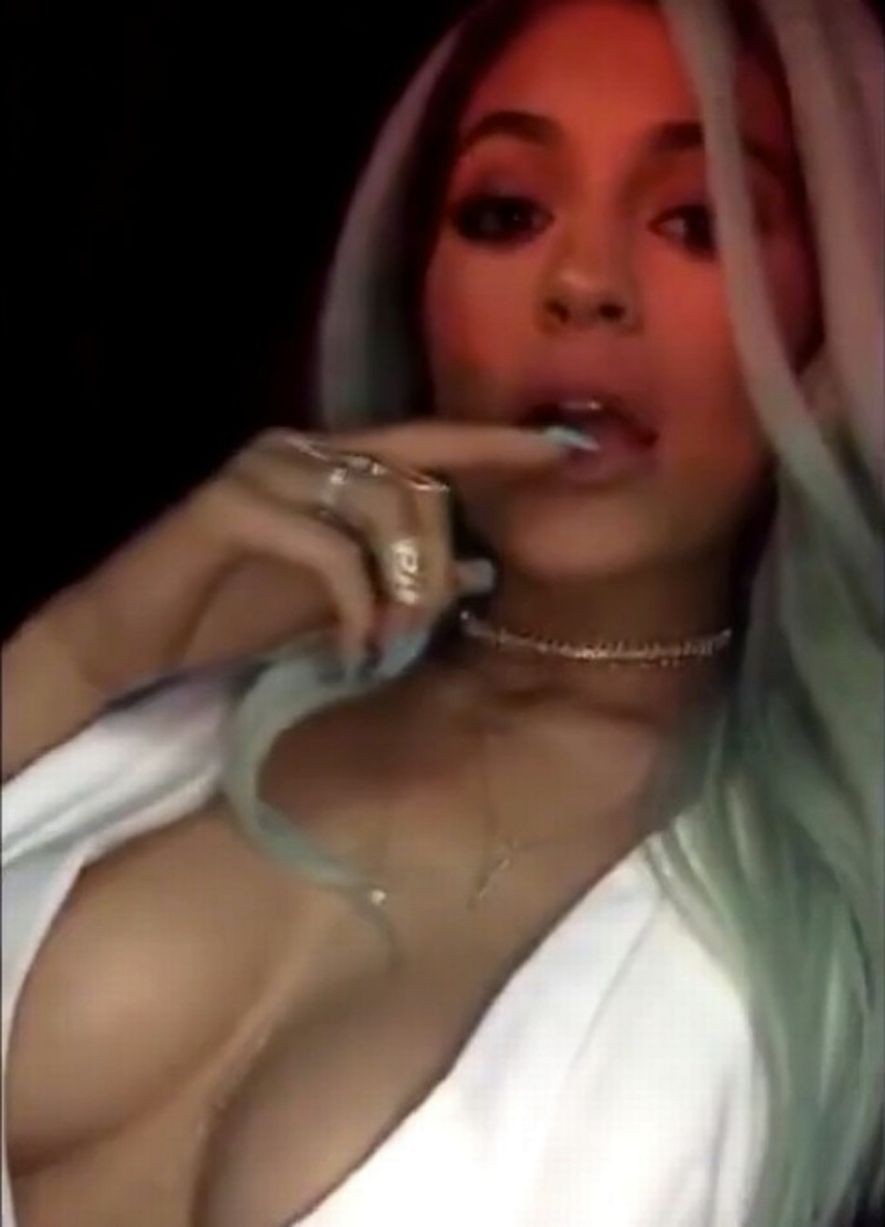 Kylie Jenner 18 años hermana de Kim Kardashian (Hot - Desnuda - Desnuda) - Foto 9019