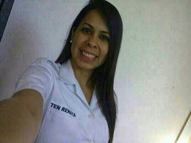 La teniente Renata apareció en Internet en fotografías amateur - Foto 8061