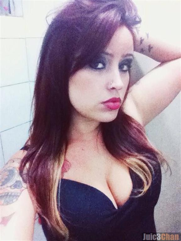 Hermosa emo Andressa con tatuajes se conectó desnuda - Foto 4058