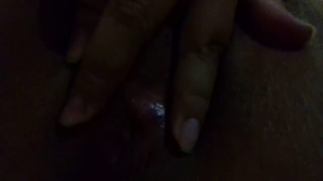 Casada abriendo el culo