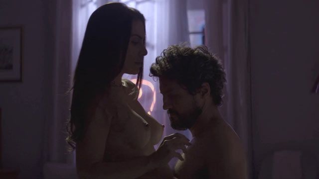 Cléo Pires desnuda en la película nacional Legalidad