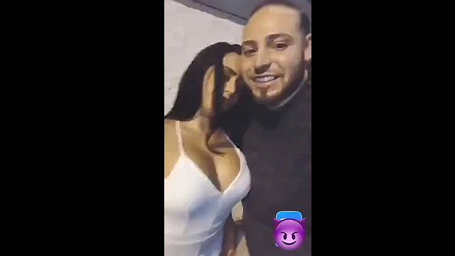 Conoció a una morena en la fiesta y se comió a la traviesa en el motel