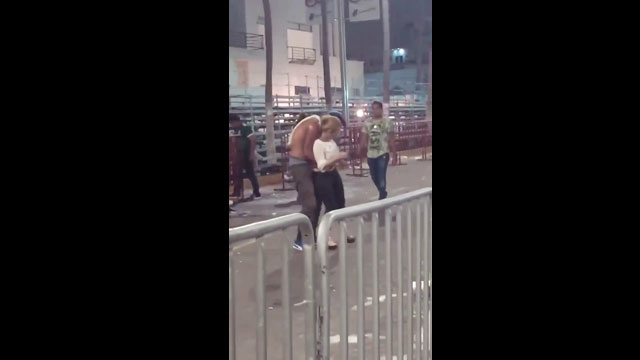 Día duro para este marido cornudo