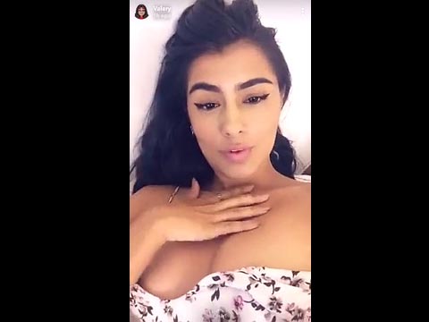 Famosinha de Facebook se conectó desnuda