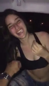 Gato tímido chupando en el auto se volvió viral