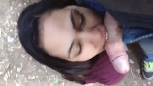 Llevó a su novia a un lugar escondido y filmó una mamada