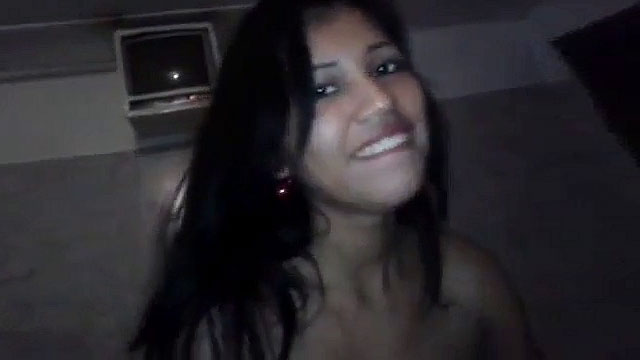 Moreninha en el motel por primera vez