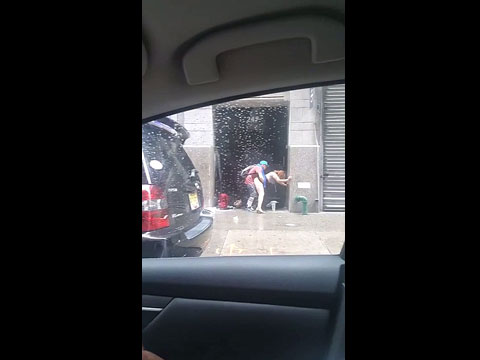 Pareja fue captada teniendo sexo en plena calle