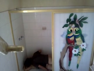 Filmó en secreto a su amigo comiéndose a su prima