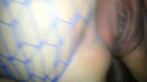 A esta le encanta una polla negra por el culo en el porno anal amateur