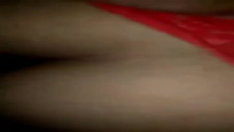 Adolescente muy caliente y putita voltearon sus bragas hacia un lado y disfrutaron eternamente