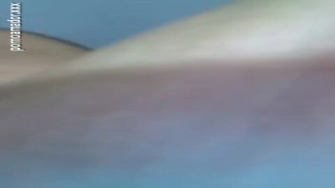 Blanca culona a cuatro patas