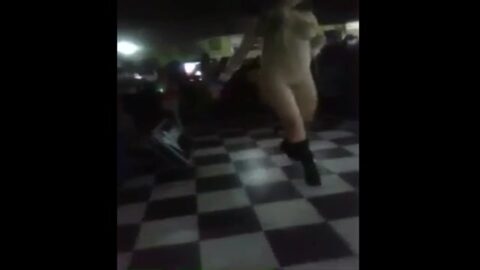 Casa de stripper en SP con rubia caliente estilo pánico