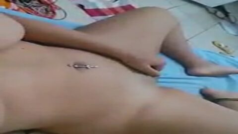 Chica tetona con coño Rosinha filtrado en línea