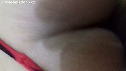 Culo de cintura fina recibiendo polla