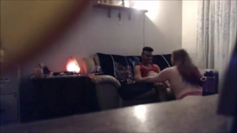 El novio puso una cámara oculta y se comió a la traviesa