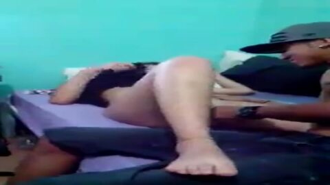 El primo Leke de Neymar chupando el coño de una joven