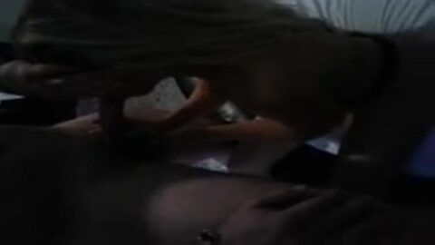 Esposa ninfa de Brasilia filmada por el cuerno