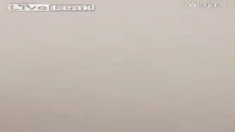 Estudiante es captada teniendo sexo en la universidad con profesor