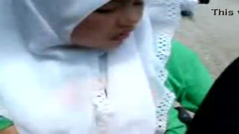 Follándose a la árabe en el bosque