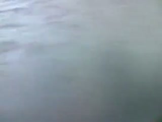 Gabi dándole a su amiguita en el baño fue filmada escondida