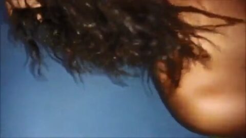 Josiane puta chupando mucho