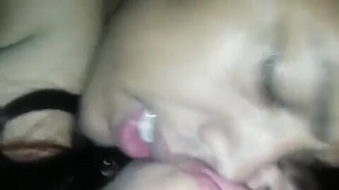 Le comió el culo a su novia y dijo que le encantaba