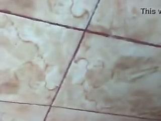 Mayara rica patricinha se cayó en el baño