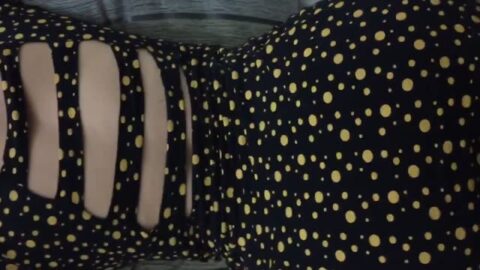 Morena de cola grande follando con vestido corto