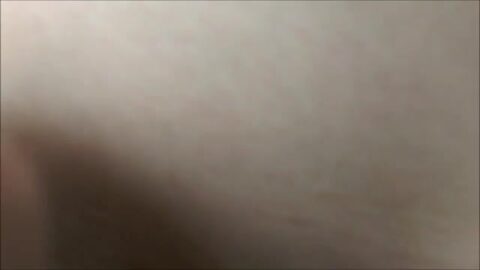 Novia de 20 años teniendo sexo en el auto