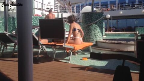 Novia filmada de un pasajero de crucero