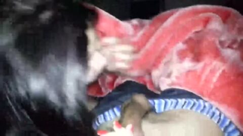 Novinha gringa tímida chupando polla cayó en la red