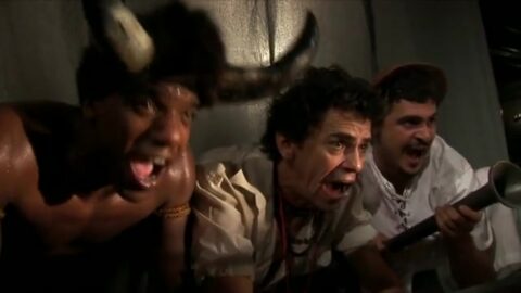 Representación teatral muestra a actrices masturbándose para impactar al público.