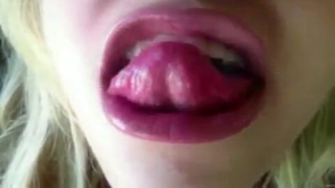 Rubia tetona caliente