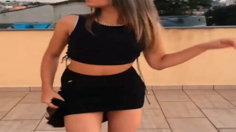 Sabrina Duque Rubia Caliente Rodando