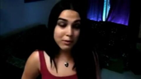 Victoria Valle Haciendo que el técnico de la tele le chupe el coño