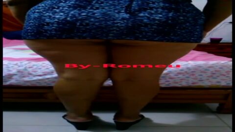 casada con coño caliente 4 en la cama