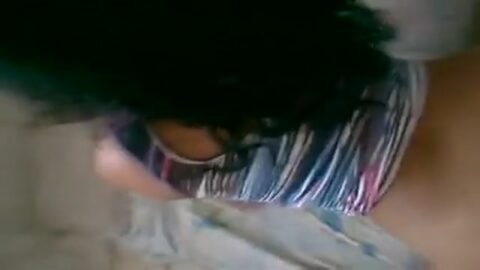 chica caliente haciendo estilo perrito