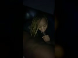 she pulled up just to Eat dick on her lunch break